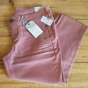 BRAND NEW Maurices Pink Jeggings